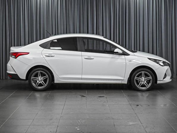 Hyundai Solaris II с пробегом 2020 года, цена 1 480 000 рублей, 154055 км, седан, Автокод Объявления