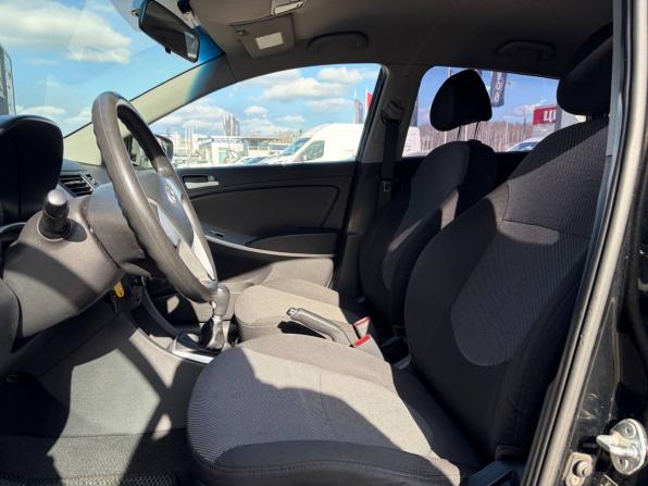 Hyundai Solaris I с пробегом 2012 года, цена 515 000 рублей, 199922 км, хэтчбек, Автокод Объявления