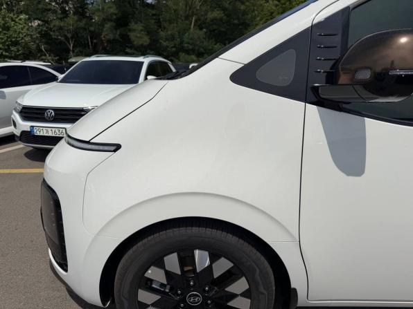 Hyundai Staria I с пробегом 2025 года, цена 9 490 000 рублей, 8000 км, минивэн, Автокод Объявления