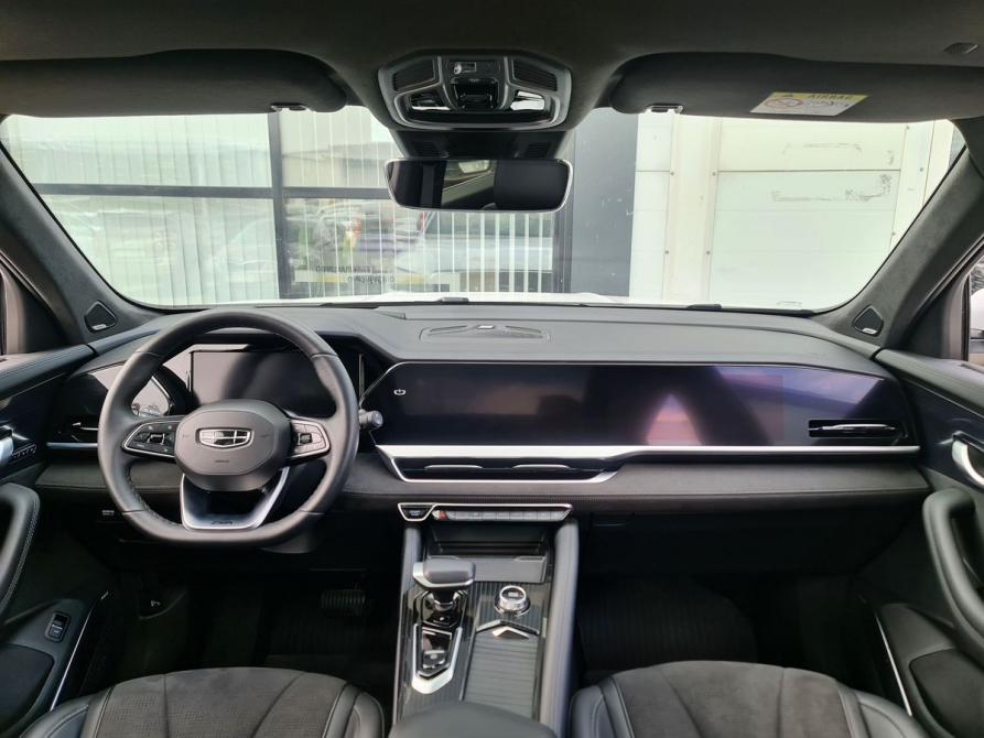 Geely Monjaro I Москва  - изображение 12