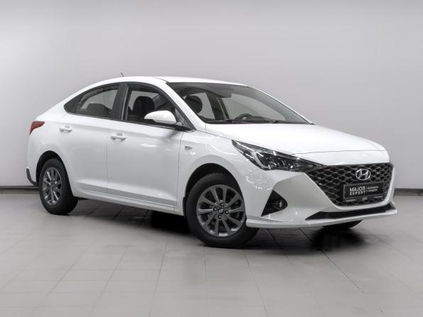 Hyundai Solaris II Рестайлинг с пробегом 2022 года, цена 1 890 000 рублей, 36733 км, седан, Автокод Объявления