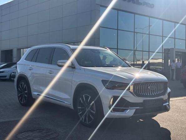 Geely Monjaro I с пробегом 2023 года, цена 3 300 000 рублей, 52733 км, внедорожник, Автокод Объявления