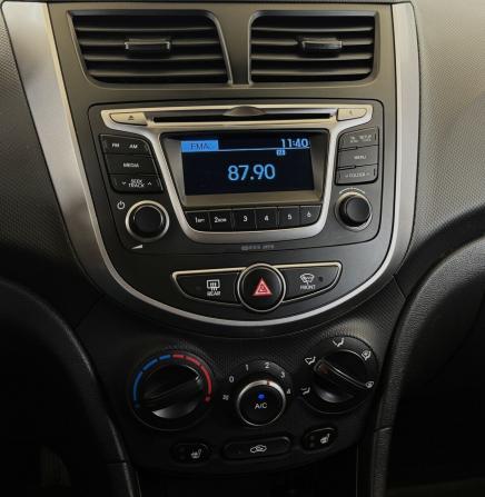 Hyundai Solaris I Рестайлинг с пробегом 2016 года, цена 950 000 рублей, 166137 км, седан, Автокод Объявления