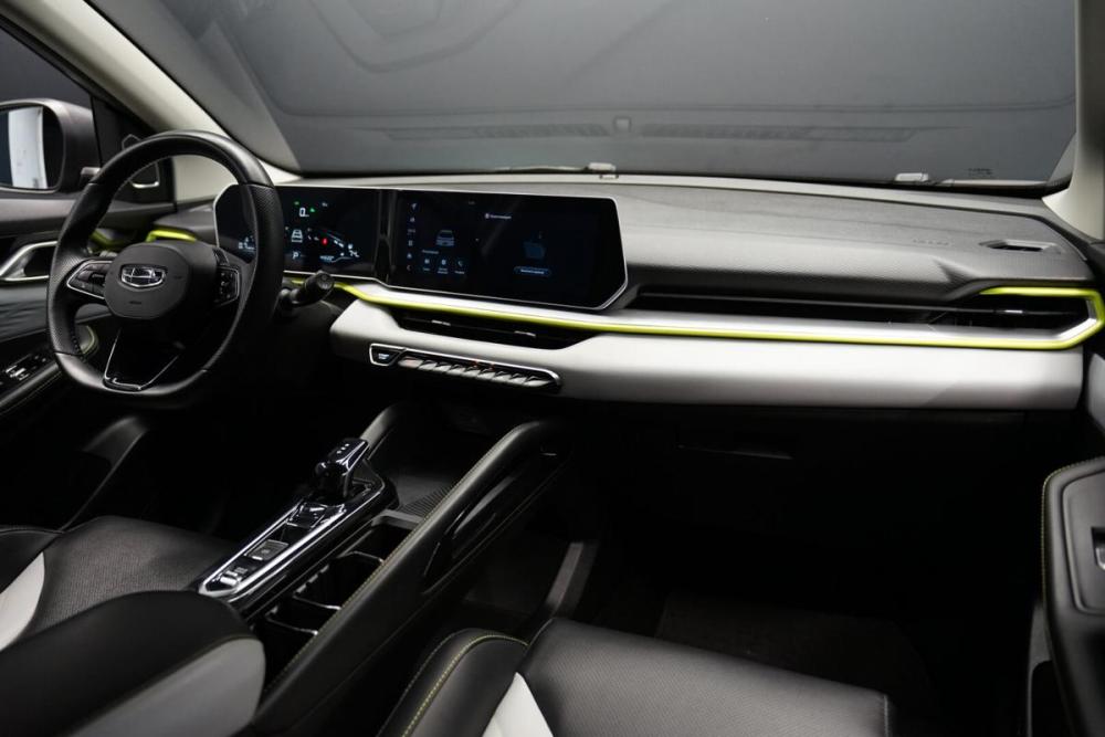 Geely Coolray I Рестайлинг Крым  - изображение 25