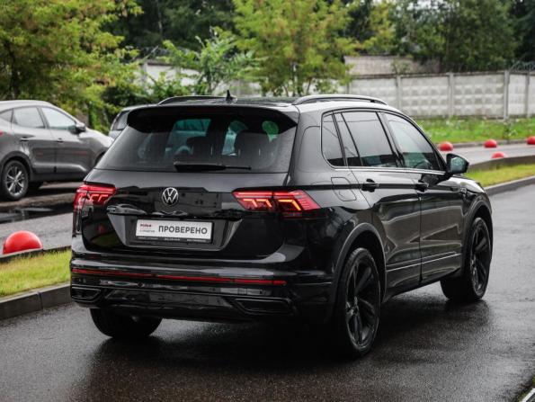 Volkswagen Tiguan II Рестайлинг с пробегом 2021 года, цена 3 549 000 рублей, 122615 км, внедорожник, Автокод Объявления