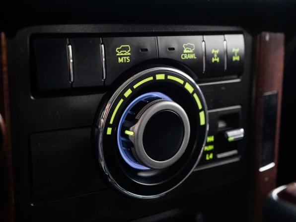 Toyota Land Cruiser Prado 150 Series Рестайлинг 1 с пробегом 2014 года, цена 3 149 500 рублей, 326443 км, внедорожник, Автокод Объявления