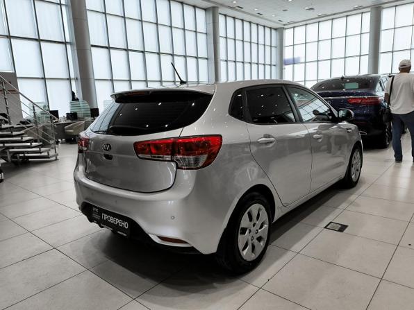 Kia Rio III Рестайлинг с пробегом 2016 года, цена 1 050 000 рублей, 103010 км, хэтчбек, Автокод Объявления