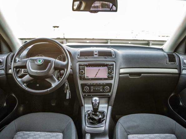 Skoda Octavia II (A5) Рестайлинг с пробегом 2010 года, цена 898 000 рублей, 150217 км, лифтбек, Автокод Объявления