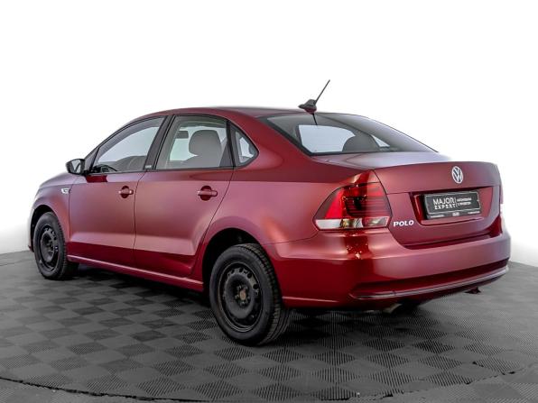 Volkswagen Polo V Рестайлинг с пробегом 2017 года, цена 1 280 000 рублей, 68163 км, седан, Автокод Объявления