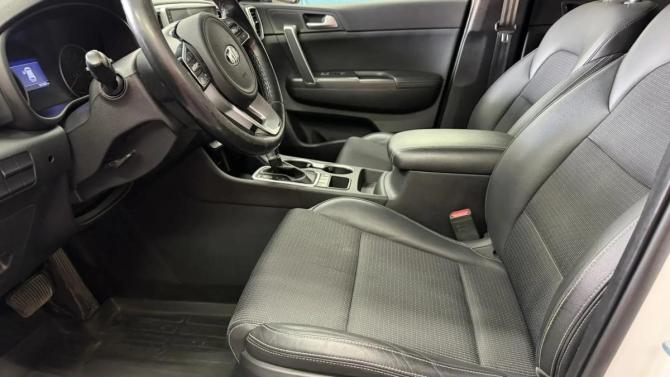Kia Sportage IV Рестайлинг с пробегом 2019 года, цена 2 323 400 рублей, 101087 км, внедорожник, Автокод Объявления