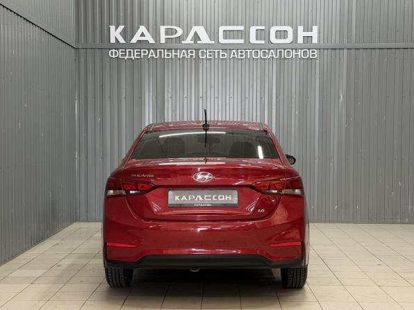 Hyundai Solaris II с пробегом 2017 года, цена 1 368 000 рублей, 109806 км, седан, Автокод Объявления