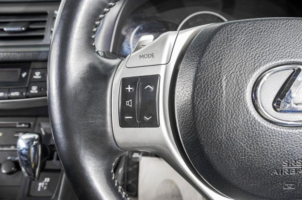 Lexus CT I Барнаул  - изображение 16