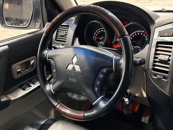 Mitsubishi Pajero IV Рестайлинг 2 с пробегом 2019 года, цена 2 949 000 рублей, 118100 км, внедорожник, Автокод Объявления