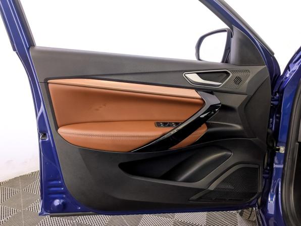 Lada (ВАЗ) Vesta I Рестайлинг (NG) с пробегом 2025 года, цена 1 650 000 рублей, 8599 км, универсал, Автокод Объявления