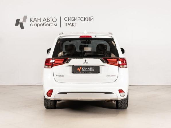 Mitsubishi Outlander III Рестайлинг 3 с пробегом 2022 года, цена 2 673 300 рублей, 76000 км, внедорожник, Автокод Объявления