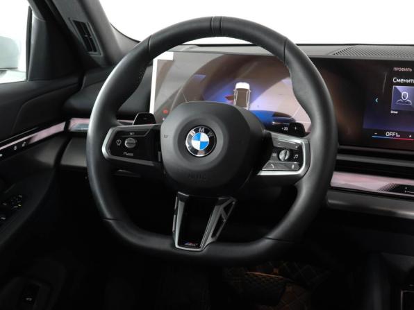 BMW 5 серии VIII (G60/G61/G68) с пробегом 2025 года, цена 6 599 000 рублей, 5800 км, седан, Автокод Объявления