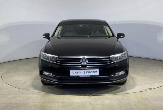 Volkswagen Passat B8 с пробегом 2017 года, цена 1 950 000 рублей, 130239 км, седан, Автокод Объявления