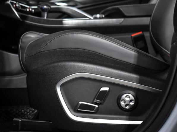 Geely Tugella I Рестайлинг с пробегом 2023 года, цена 2 988 000 рублей, 49000 км, внедорожник, Автокод Объявления