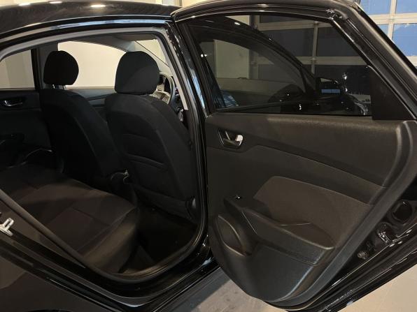 Hyundai Solaris II с пробегом 2019 года, цена 1 550 000 рублей, 95440 км, седан, Автокод Объявления