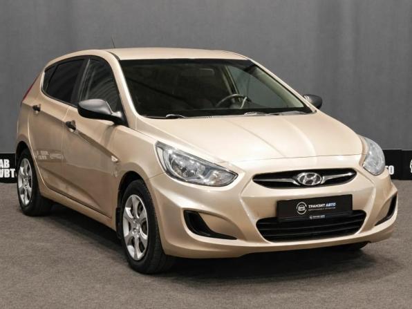 Hyundai Solaris I с пробегом 2012 года, цена 669 000 рублей, 130000 км, седан, Автокод Объявления