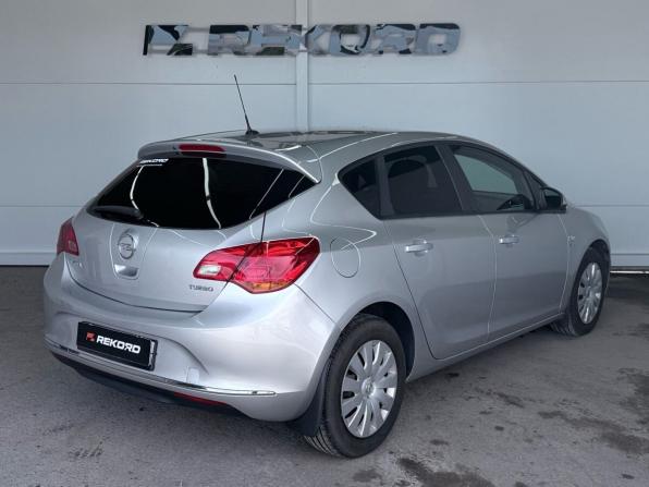 Opel Astra J Рестайлинг с пробегом 2013 года, цена 1 100 000 рублей, 84000 км, хэтчбек, Автокод Объявления