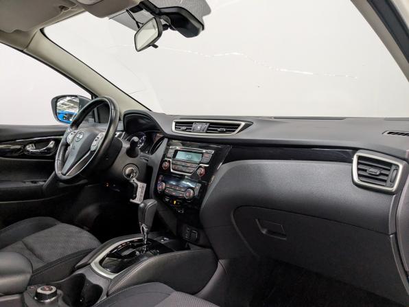 Nissan Qashqai II с пробегом 2018 года, цена 1 585 000 рублей, 106759 км, внедорожник, Автокод Объявления