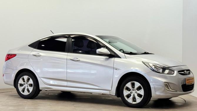 Hyundai Solaris I с пробегом 2012 года, цена 585 000 рублей, 186700 км, седан, Автокод Объявления