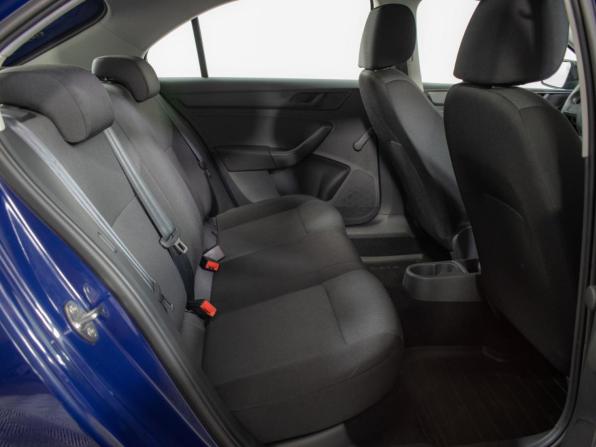 Skoda Rapid I с пробегом 2015 года, цена 1 030 000 рублей, 31336 км, лифтбек, Автокод Объявления
