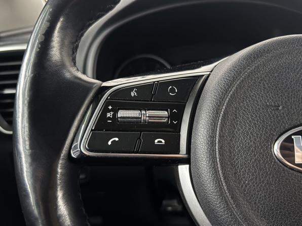 Kia Sportage IV Рестайлинг с пробегом 2018 года, цена 2 150 000 рублей, 89027 км, внедорожник, Автокод Объявления