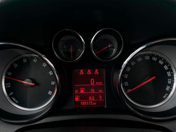 Opel Mokka I с пробегом 2013 года, цена 804 000 рублей, 199173 км, внедорожник, Автокод Объявления