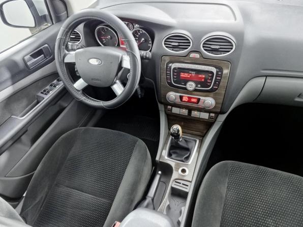 Ford Focus II Рестайлинг с пробегом 2009 года, цена 458 000 рублей, 306157 км, седан, Автокод Объявления