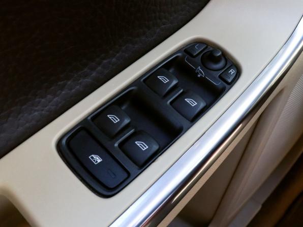 Volvo XC60 I с пробегом 2012 года, цена 1 399 000 рублей, 379069 км, внедорожник, Автокод Объявления