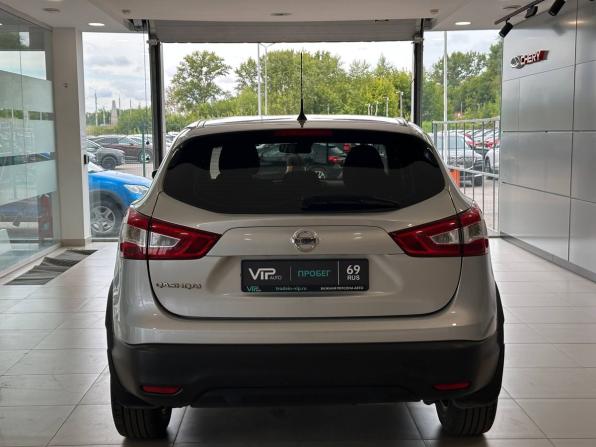 Nissan Qashqai II с пробегом 2016 года, цена 1 537 000 рублей, 161812 км, внедорожник, Автокод Объявления