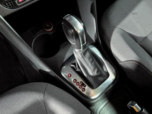 Volkswagen Polo V Рестайлинг с пробегом 2016 года, цена 1 290 000 рублей, 90671 км, седан, Автокод Объявления