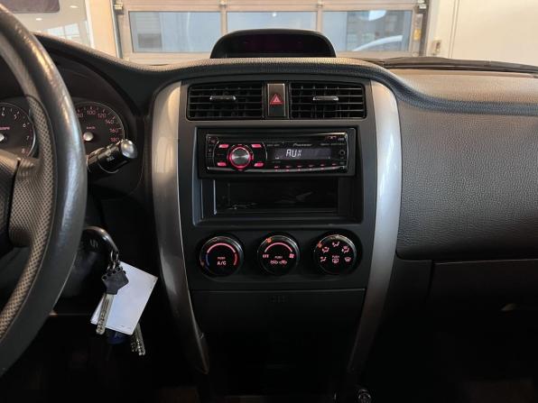 Suzuki Liana I Рестайлинг с пробегом 2005 года, цена 239 000 рублей, 193907 км, седан, Автокод Объявления