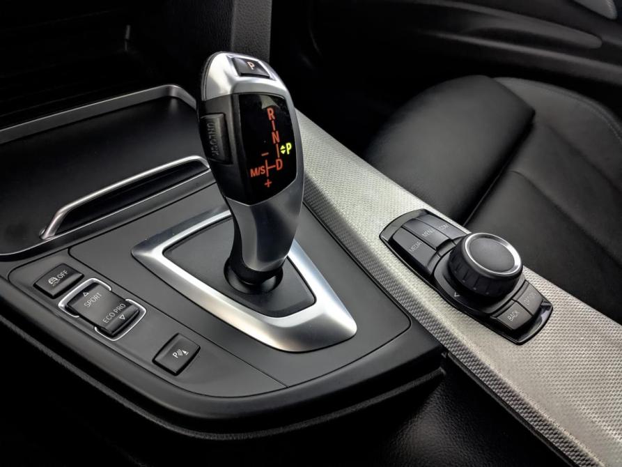 BMW 3 серии VI (F3x) Рестайлинг Санкт-Петербург  - изображение 26