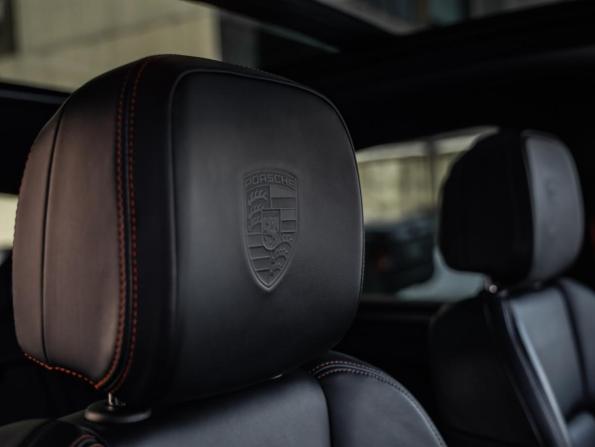 Porsche Macan I Рестайлинг 2 с пробегом 2022 года, цена 6 990 000 рублей, 81202 км, внедорожник, Автокод Объявления