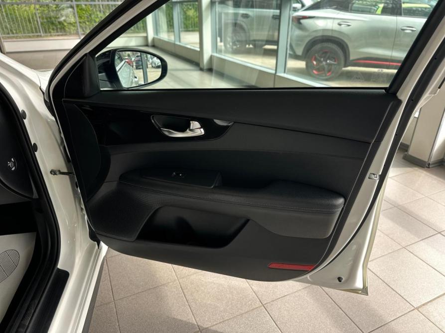 Kia Cerato IV Санкт-Петербург  - изображение 38