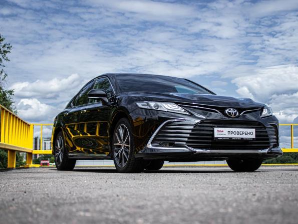 Toyota Camry VIII (XV70) Рестайлинг с пробегом 2023 года, цена 3 368 000 рублей, 35685 км, седан, Автокод Объявления