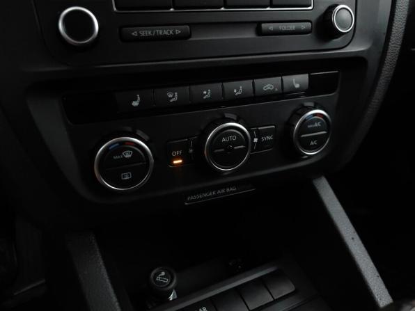 Volkswagen Jetta VI с пробегом 2012 года, цена 978 000 рублей, 114149 км, седан, Автокод Объявления