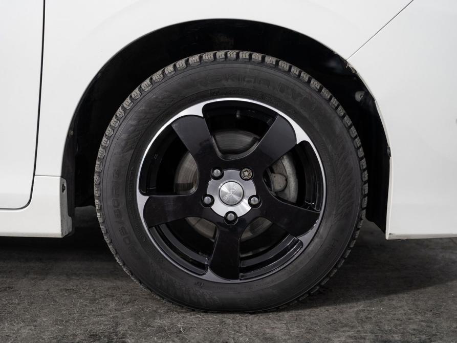 Toyota Noah III (R80) Рестайлинг Иркутск  - изображение 17