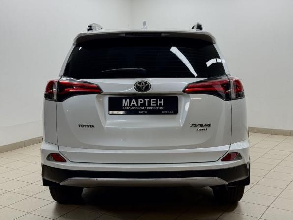 Toyota RAV4 IV (XA40) Рестайлинг с пробегом 2018 года, цена 2 615 000 рублей, 108560 км, внедорожник, Автокод Объявления