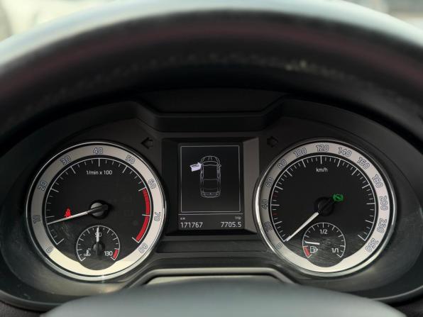 Skoda Octavia III (A7) Рестайлинг с пробегом 2017 года, цена 1 600 000 рублей, 171586 км, лифтбек, Автокод Объявления