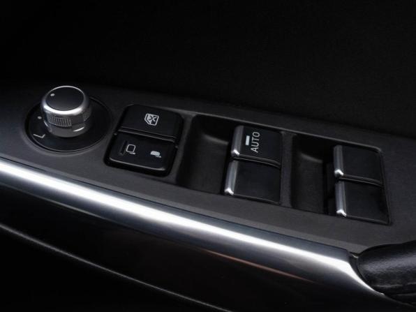 Mazda Atenza III Рестайлинг с пробегом 2016 года, цена 1 765 000 рублей, 115710 км, седан, Автокод Объявления