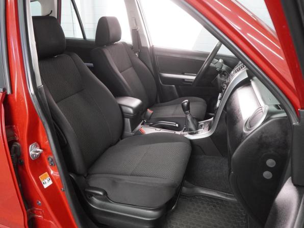 Suzuki Grand Vitara II Рестайлинг с пробегом 2010 года, цена 975 000 рублей, 162463 км, внедорожник, Автокод Объявления