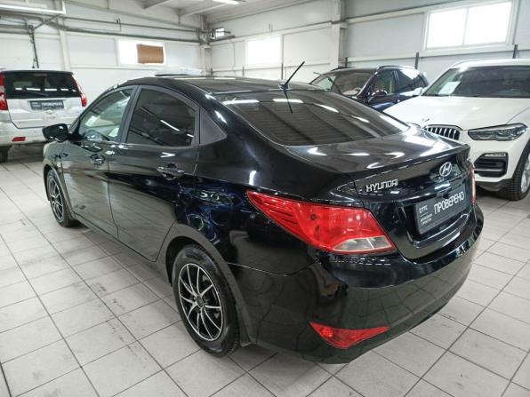 Hyundai Solaris I Рестайлинг с пробегом 2015 года, цена 950 000 рублей, 151750 км, седан, Автокод Объявления
