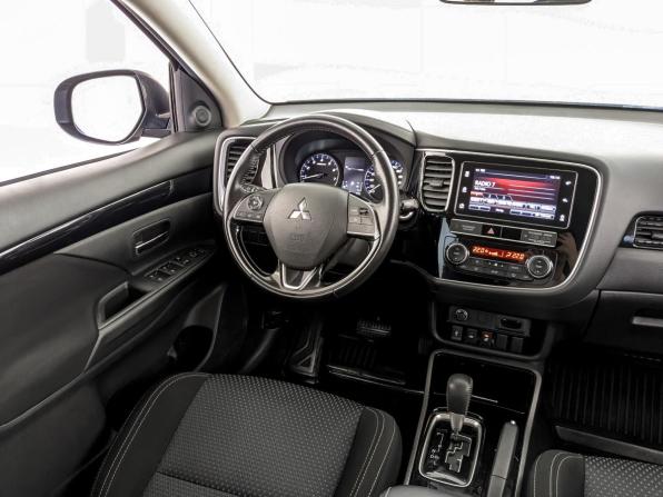 Mitsubishi Outlander III Рестайлинг 3 с пробегом 2020 года, цена 2 180 000 рублей, 96861 км, внедорожник, Автокод Объявления