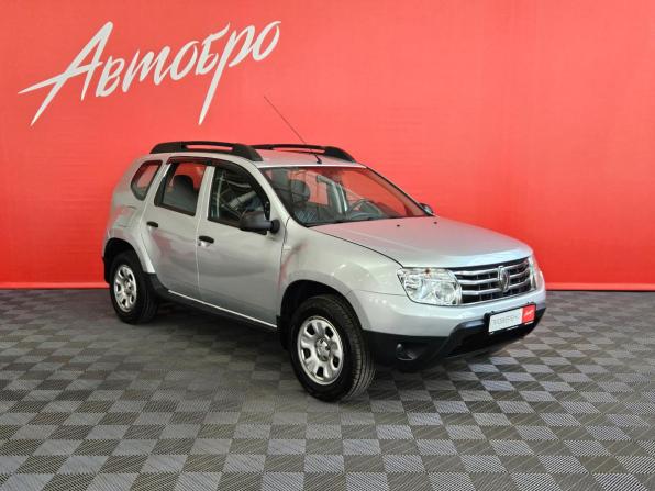 Renault Duster I с пробегом 2014 года, цена 700 000 рублей, 60079 км, внедорожник, Автокод Объявления