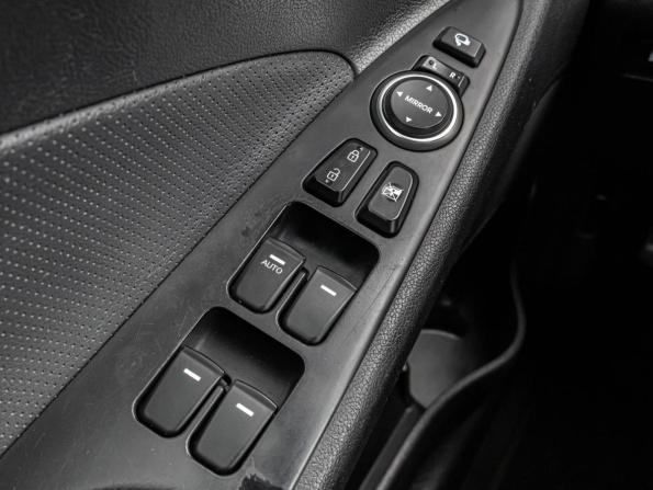 Hyundai Sonata VI (YF) с пробегом 2012 года, цена 1 330 000 рублей, 160041 км, седан, Автокод Объявления