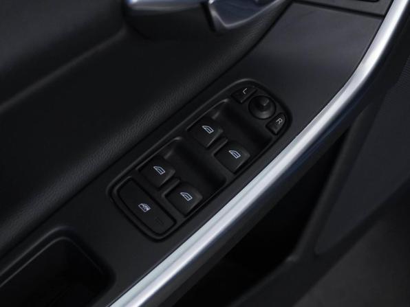 Volvo S60 II Рестайлинг с пробегом 2014 года, цена 1 449 050 рублей, 280135 км, седан, Автокод Объявления